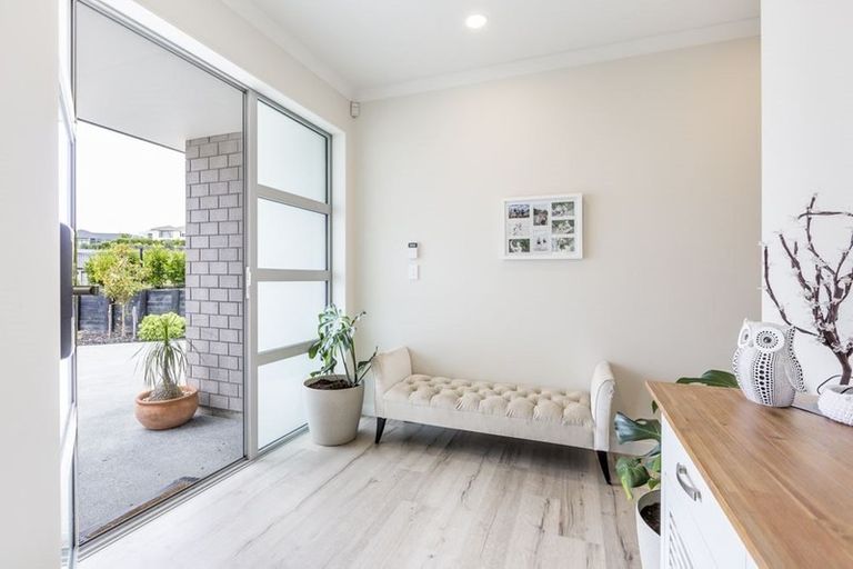 Photo of property in 41 Woodridge Drive, Stanmore Bay, Whangaparaoa, 0932