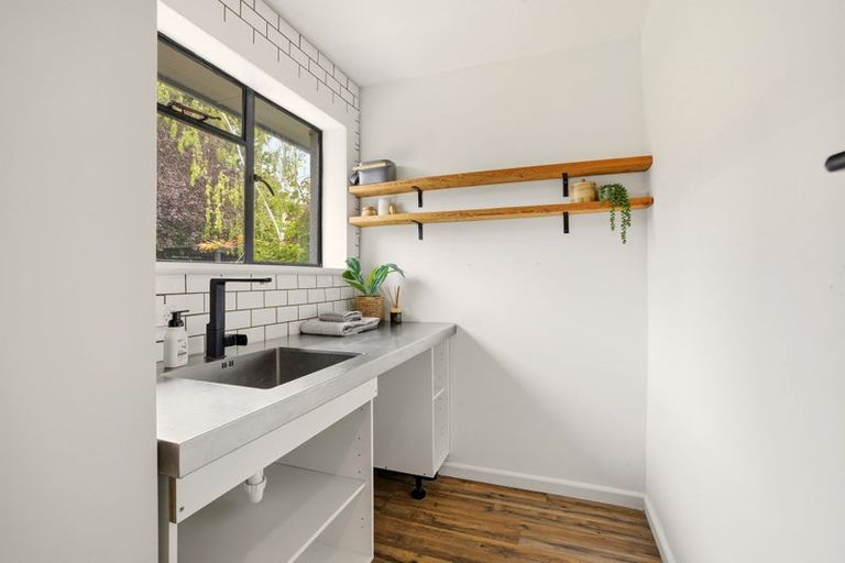 Photo of property in 8 Ardmore Place, Bishopdale, Christchurch, 8053