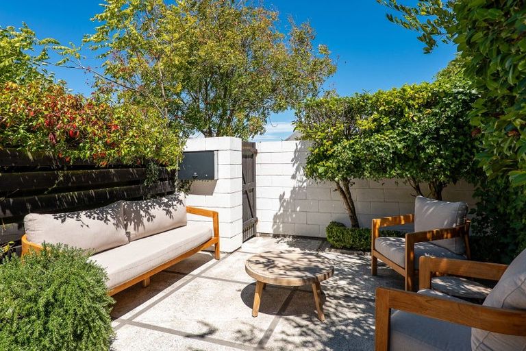 Photo of property in 102 Winchester Street, Merivale, Christchurch, 8014