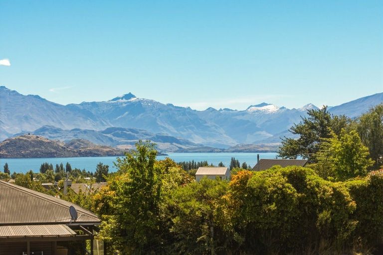 Photo of property in 38 Clearview Street, Wanaka, 9305