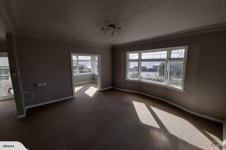 Photo of property in 118 Larnach Road, Vauxhall, Dunedin, 9013