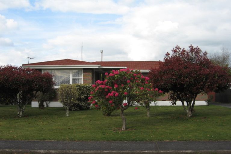 Photo of property in 13 Clyde Street, Utuhina, Rotorua, 3015