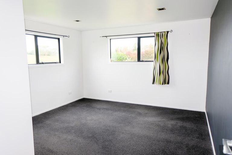 Photo of property in 147 Awamoa Road, Holmes Hill, Oamaru, 9492