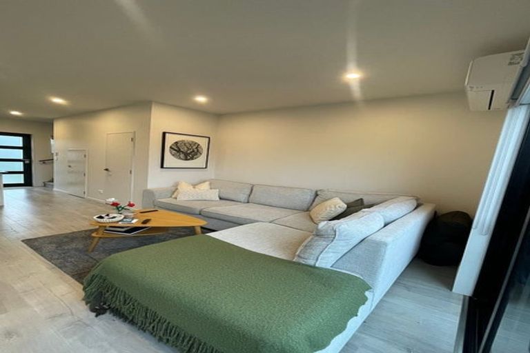 Photo of property in 5/36 Westgate Drive, Westgate, Auckland, 0614