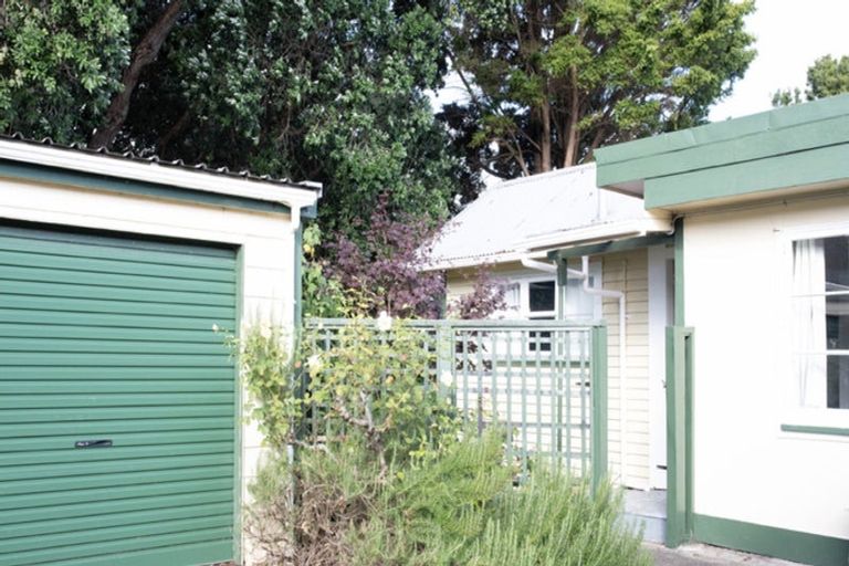 Photo of property in 43 Te Mome Road, Alicetown, Lower Hutt, 5010