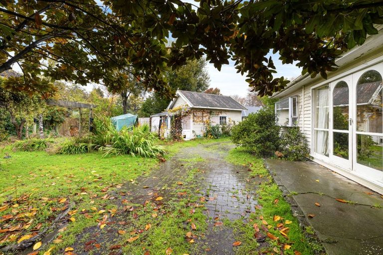 Photo of property in 104 North Parade, Richmond, Christchurch, 8013
