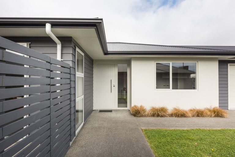 Photo of property in 10 Silicon Way, Fitzherbert, Palmerston North, 4410