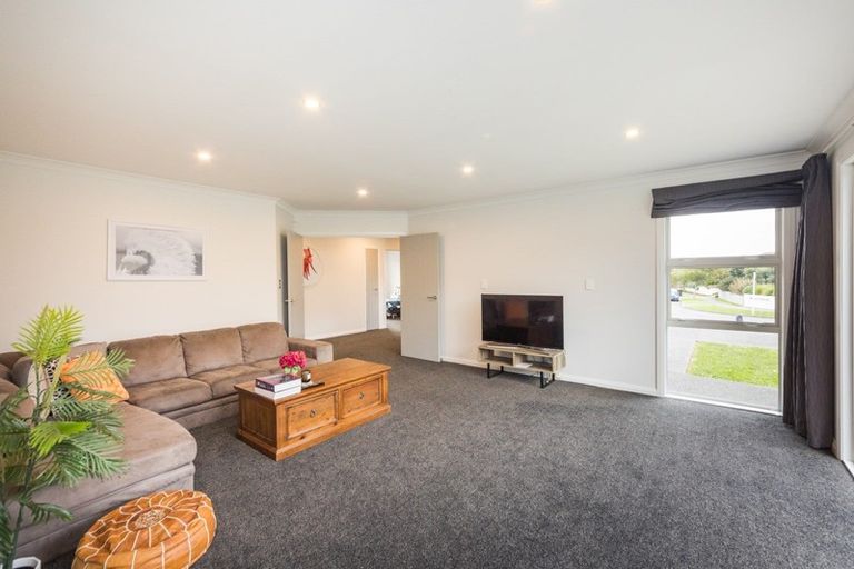 Photo of property in 10 Silicon Way, Fitzherbert, Palmerston North, 4410