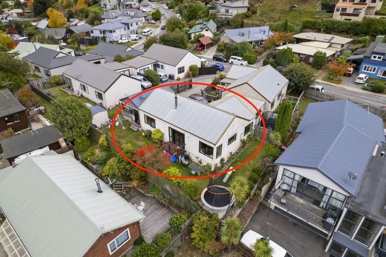 Photo of property in 4b Watts Road, Fernhill, Queenstown, 9300