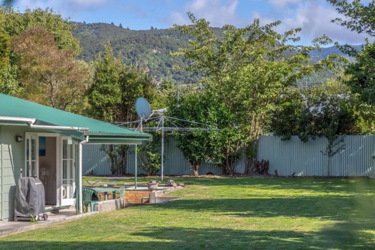 Photo of property in 45f Brandon Street, Featherston, 5710