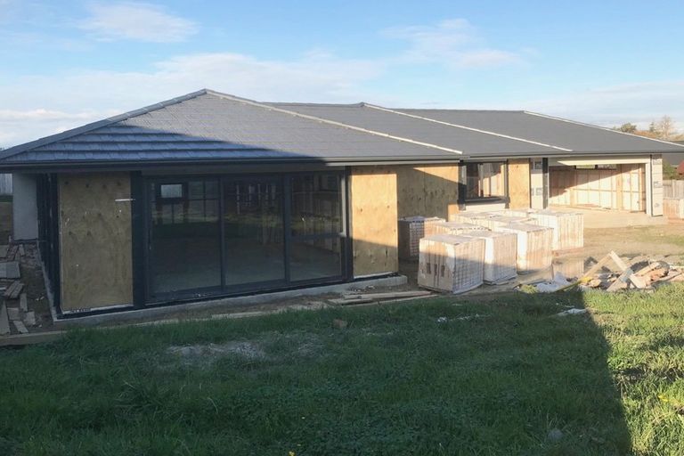 Photo of property in 8 Poplar Grove, Feilding, 4702