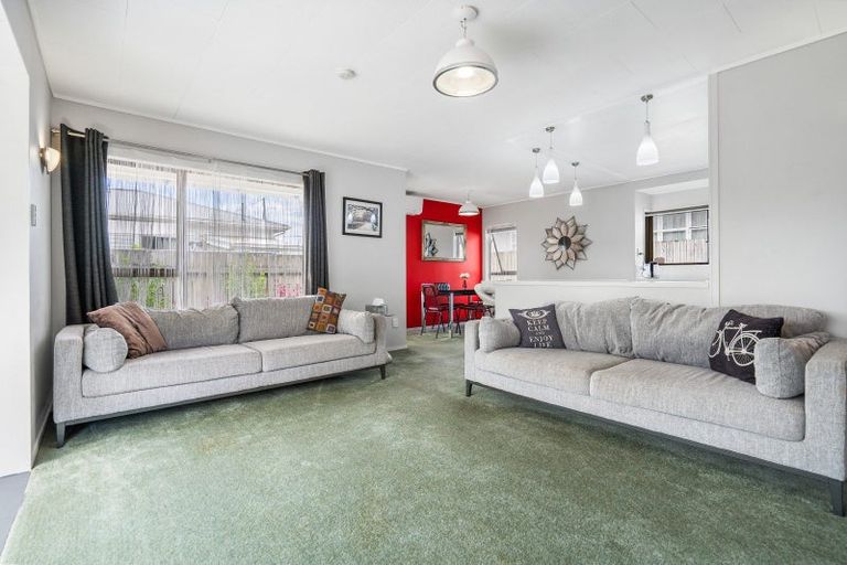 Photo of property in 12 Third Avenue, Avenues, Whangarei, 0110