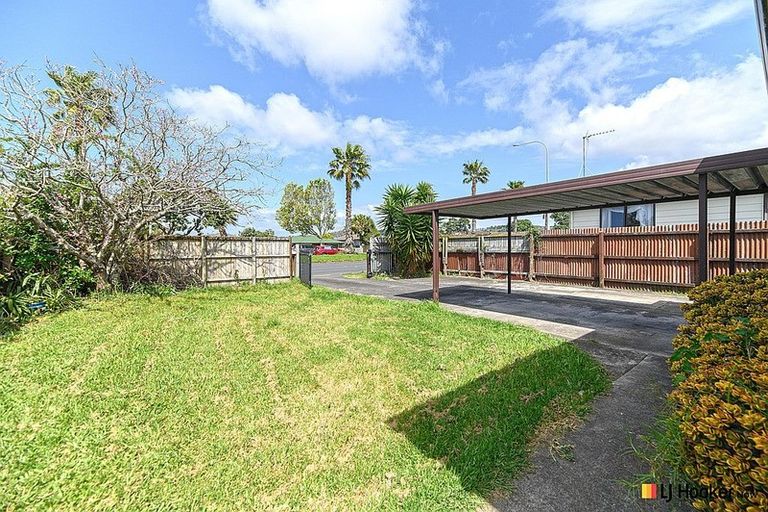 Photo of property in 2/190 Te Irirangi Drive, Flat Bush, Auckland, 2019