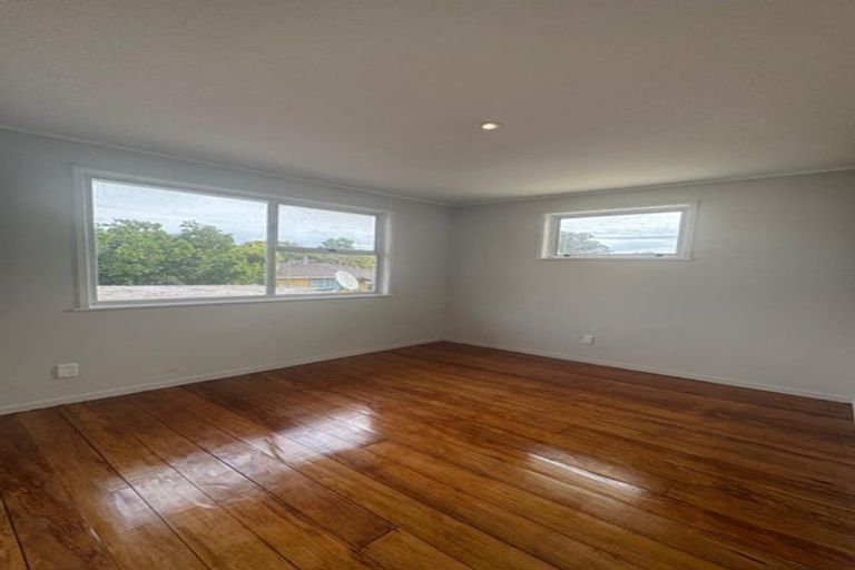 Photo of property in 27 Burndale Terrace, Manurewa, Auckland, 2102