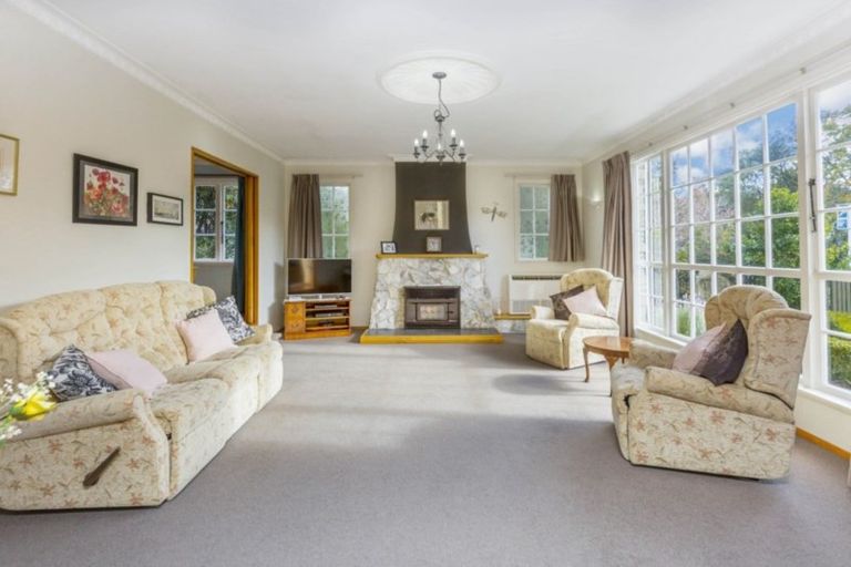 Photo of property in 3 Sunbrae Drive, Silverstream, Upper Hutt, 5019