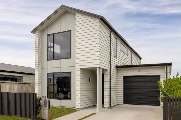 Photo of property in 21 Te Paea Crescent, Papamoa Beach, Papamoa, 3118