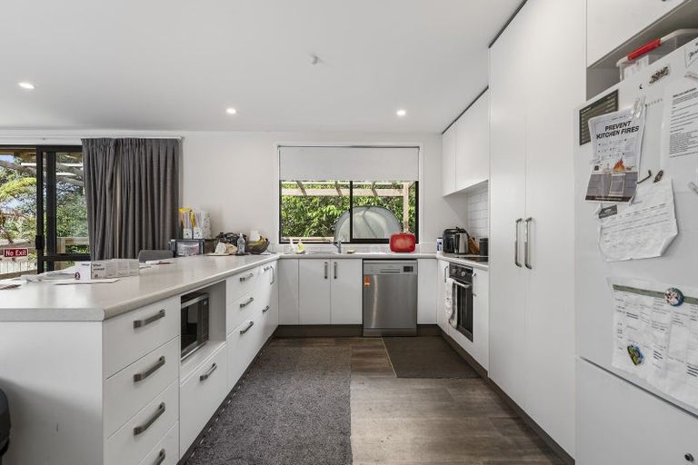 Photo of property in 2a Fern Way, Brookfield, Tauranga, 3110