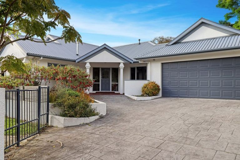 Photo of property in 25 Dunns Street, Silverstream, Upper Hutt, 5019