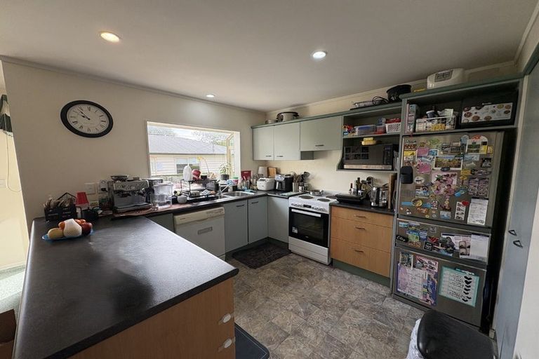 Photo of property in 15b Findlay Street, Tawa, Wellington, 5028