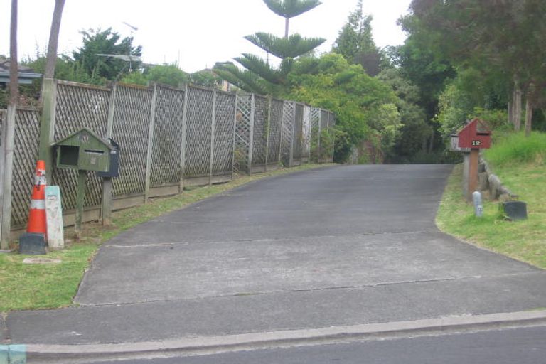 Photo of property in 8 Tableau Place, Totara Vale, Auckland, 0629
