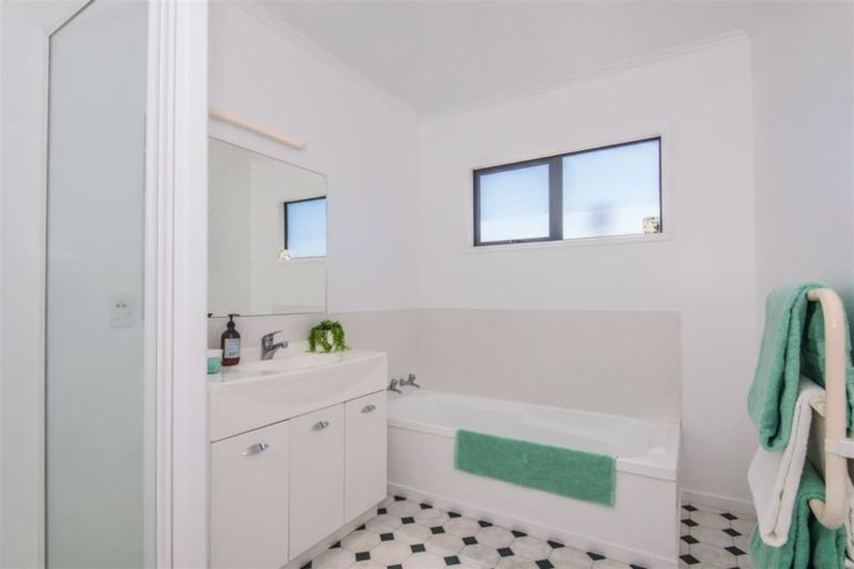 Photo of property in 31 Bathgate Street, Johnsonville, Wellington, 6037