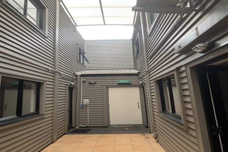 Photo of property in 329a Onehunga Mall, Onehunga, Auckland, 1061