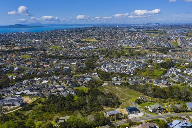 Photo of property in 95 Lonely Track Road, Fairview Heights, Auckland, 0632