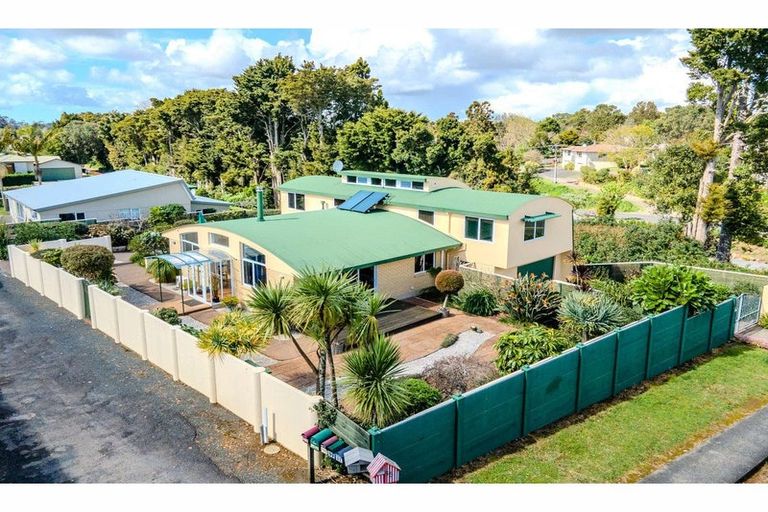 Photo of property in 89 Hone Heke Road, Kerikeri, 0230