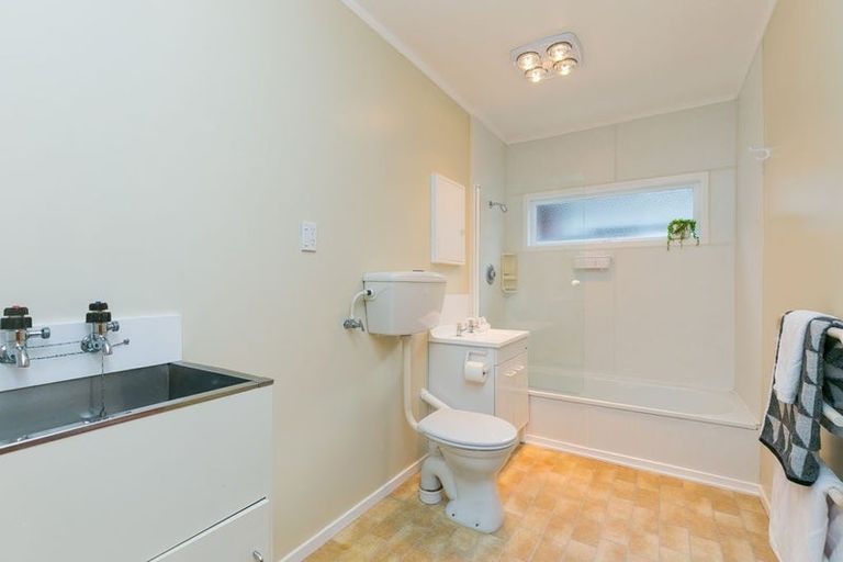 Photo of property in 6 Downing Street, Crofton Downs, Wellington, 6035