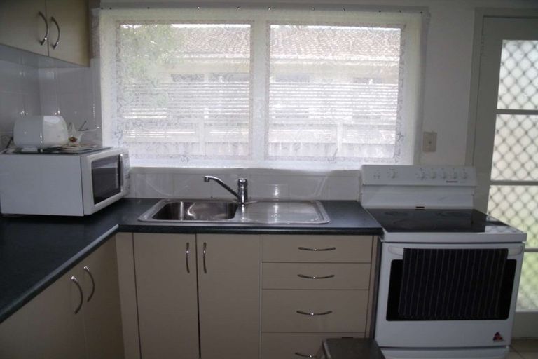 Photo of property in 2/180 Bayswater Avenue, Bayswater, Auckland, 0622