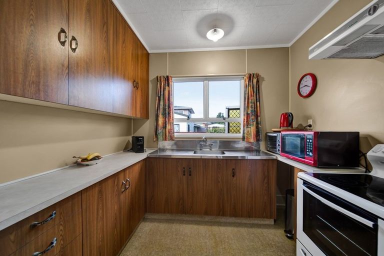 Photo of property in 205 South Road, Spotswood, New Plymouth, 4310