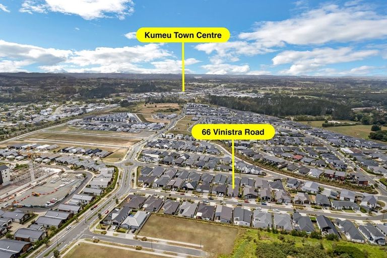 Photo of property in 66 Vinistra Road, Kumeu, 0810