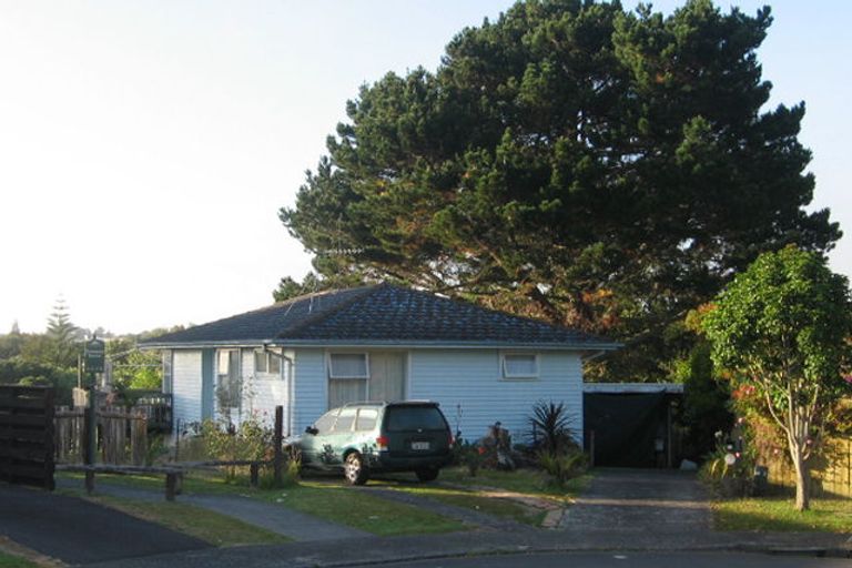 Photo of property in 12 Mchardy Place, Glenfield, Auckland, 0627