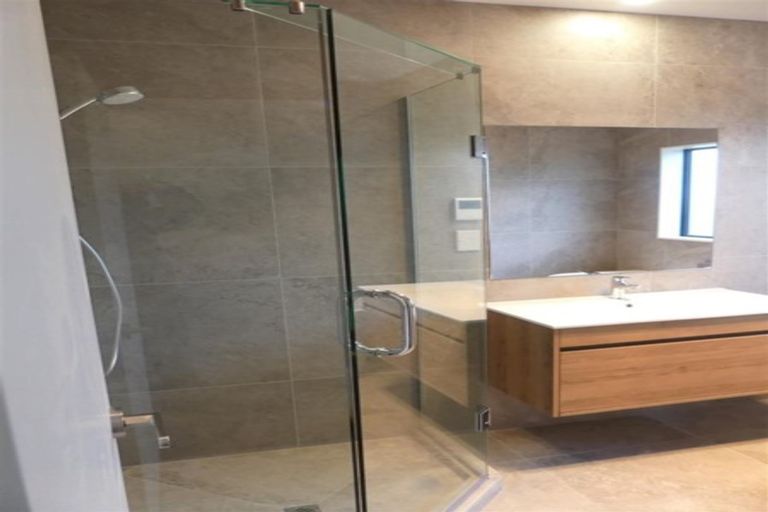 Photo of property in 3 Catherine Mclean Road, Pukekohe, 2120