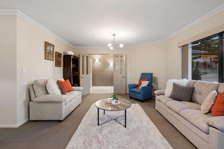Photo of property in 45 Sapperton Drive, Henderson, Auckland, 0612