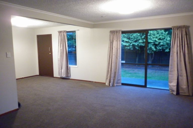 Photo of property in 136 Yaldhurst Road, Sockburn, Christchurch, 8042