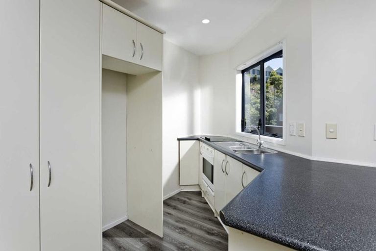 Photo of property in 23/3 The Avenue, Albany, Auckland, 0632