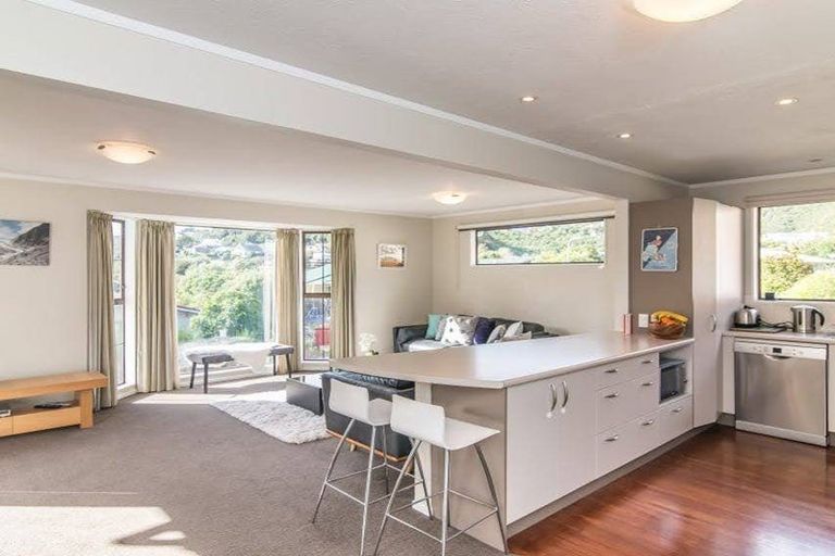 Photo of property in 64 Hathaway Avenue, Karori, Wellington, 6012