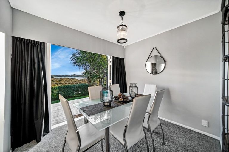 Photo of property in 1/16 Roseburn Place, Pakuranga, Auckland, 2010