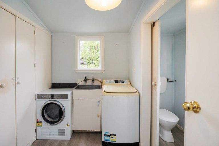 Photo of property in 27 Brightwater Terrace, Terrace End, Palmerston North, 4410