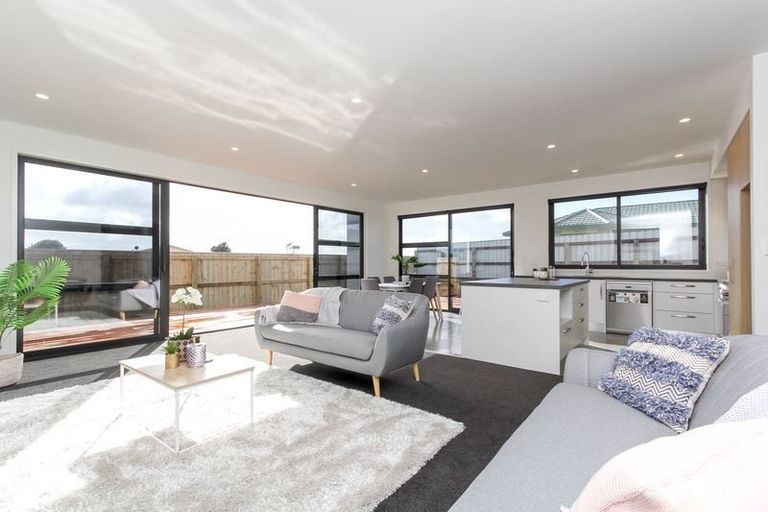 Photo of property in 13 Desmond Place, Bell Block, New Plymouth, 4312