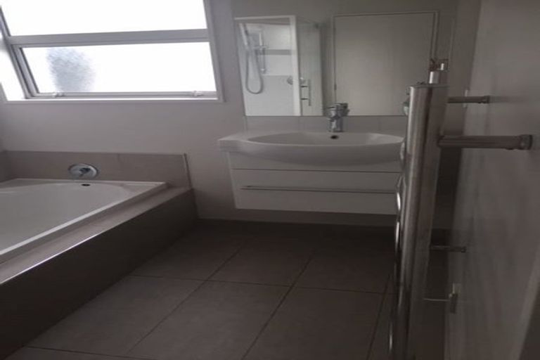 Photo of property in 28 Hakatere Road, Pegasus, 7612