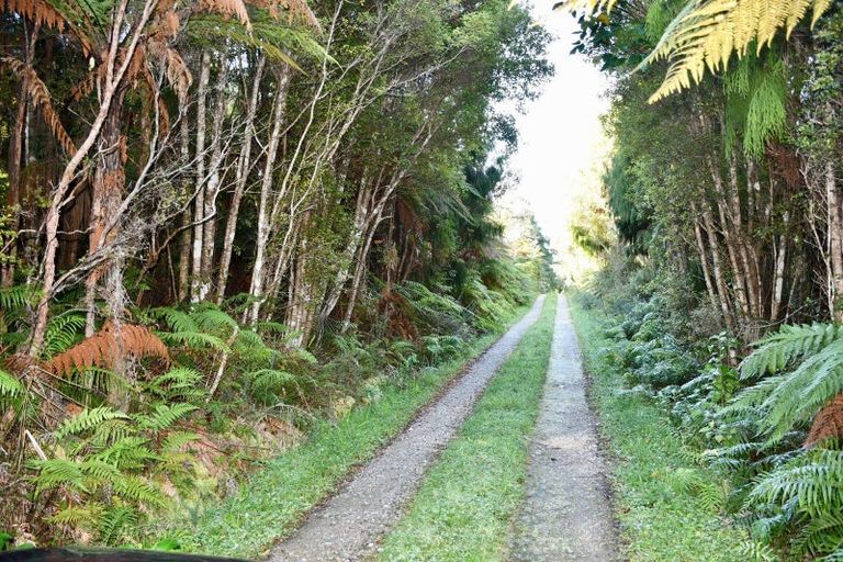 Photo of property in 70 Sunset Heights Road, Karamea, 7893