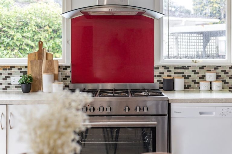 Photo of property in 48 Parkway, Wainuiomata, Lower Hutt, 5014