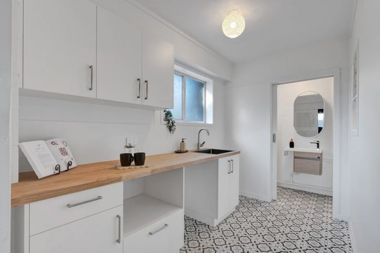 Photo of property in 12 Tui Place, Bell Block, New Plymouth, 4312