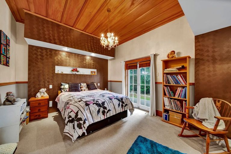 Photo of property in 7 Richmond Road, Brixton, New Plymouth, 4373