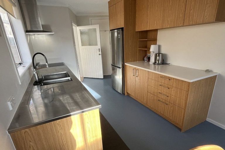 Photo of property in 28 Annandale Street, Lynmouth, New Plymouth, 4310