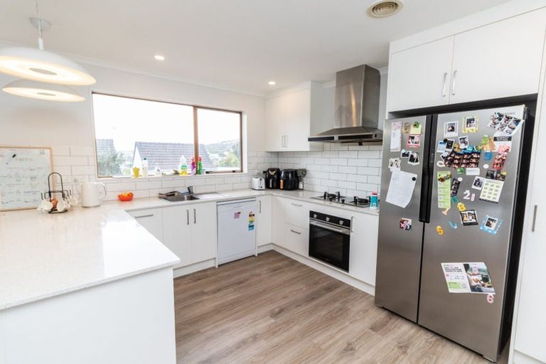 Photo of property in 1 Paddington Grove, Karori, Wellington, 6012