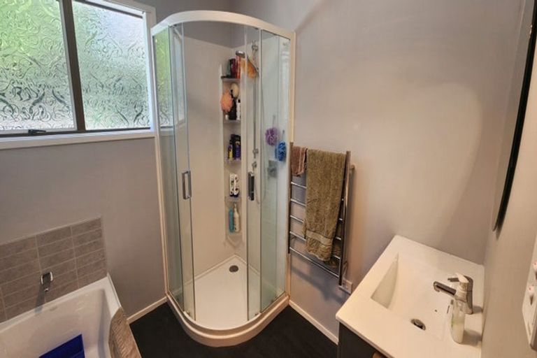 Photo of property in 9 Tiverton Crescent, Whalers Gate, New Plymouth, 4310