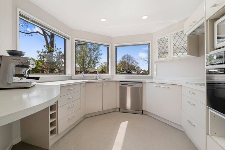 Photo of property in 11 Kedleston Drive, Avonhead, Christchurch, 8042